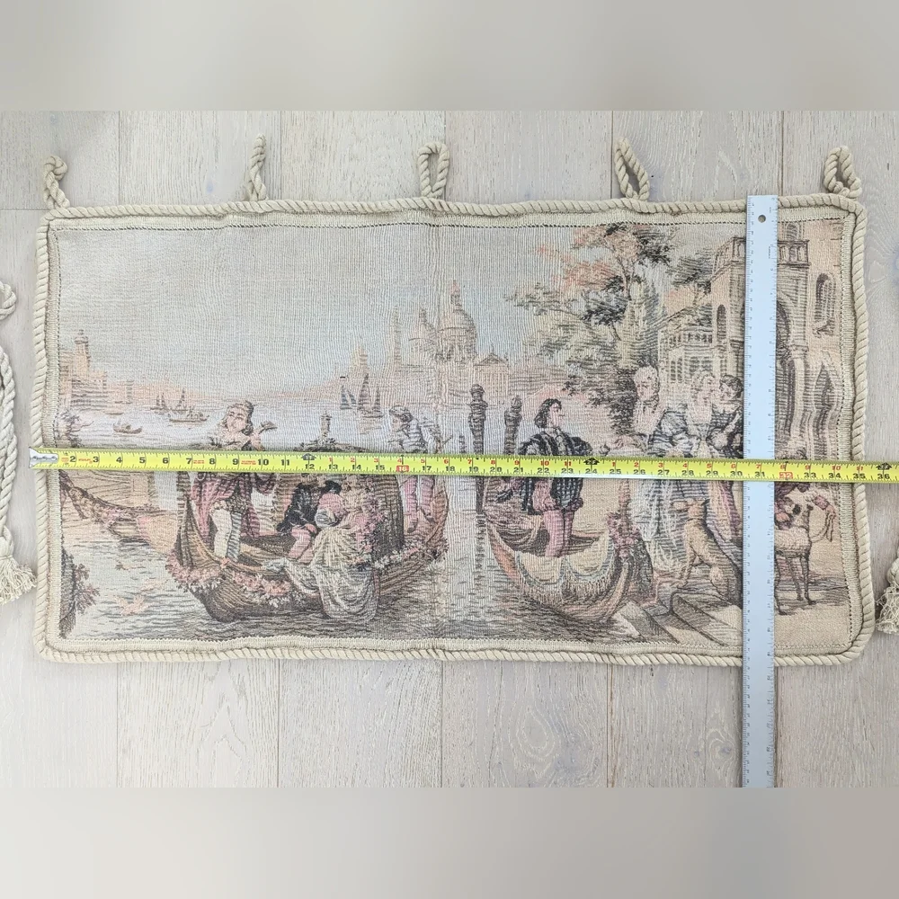 Vintage Woven Hanging Tapestry With Romantic Water Scene